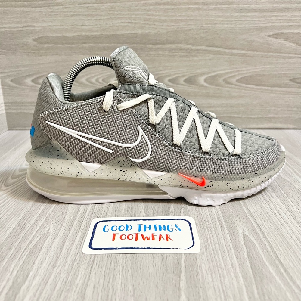 Nike LeBron 17 Low "Particle Grey" Men's Basketball Shoe Size 8 / Women’s 9.5